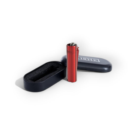 Clipper Feuerzeug Devil Red - Must-Have für individuellen Stil, glänzendes Devil Red-Design, perfekte Größe von 74 mm.
